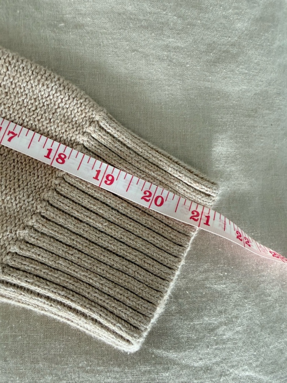 Quince | Organic Cotton Cropped Cardigan | Taupe Textured Knit Tortoise Button M - Picture 9 of 9
